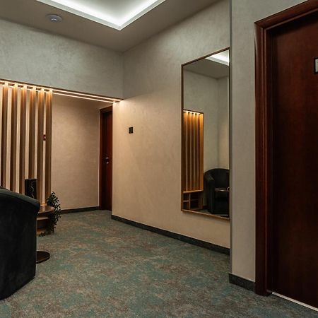 Hotel Astral Szabács Kültér fotó