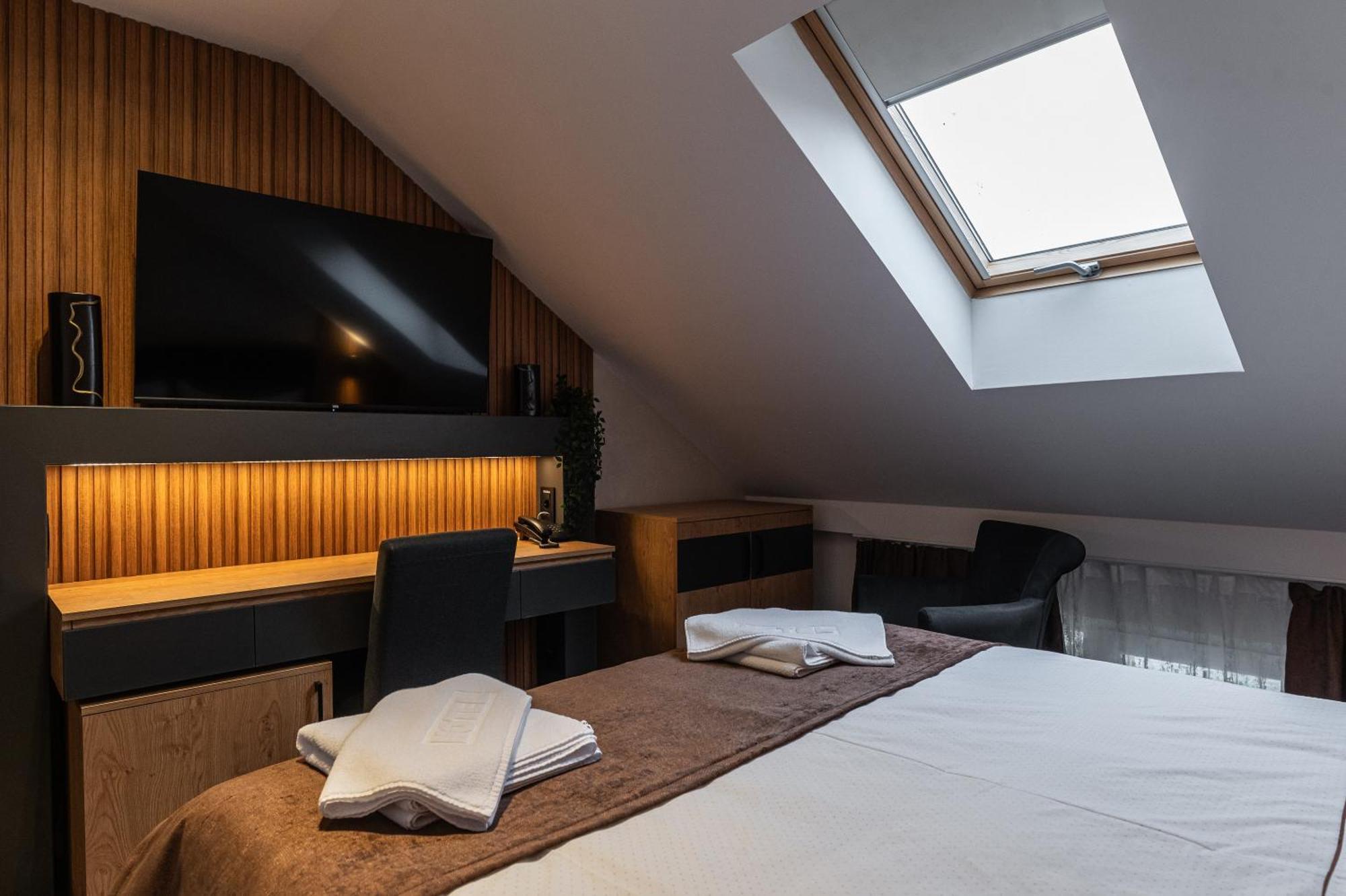 Hotel Astral Szabács Szoba fotó
