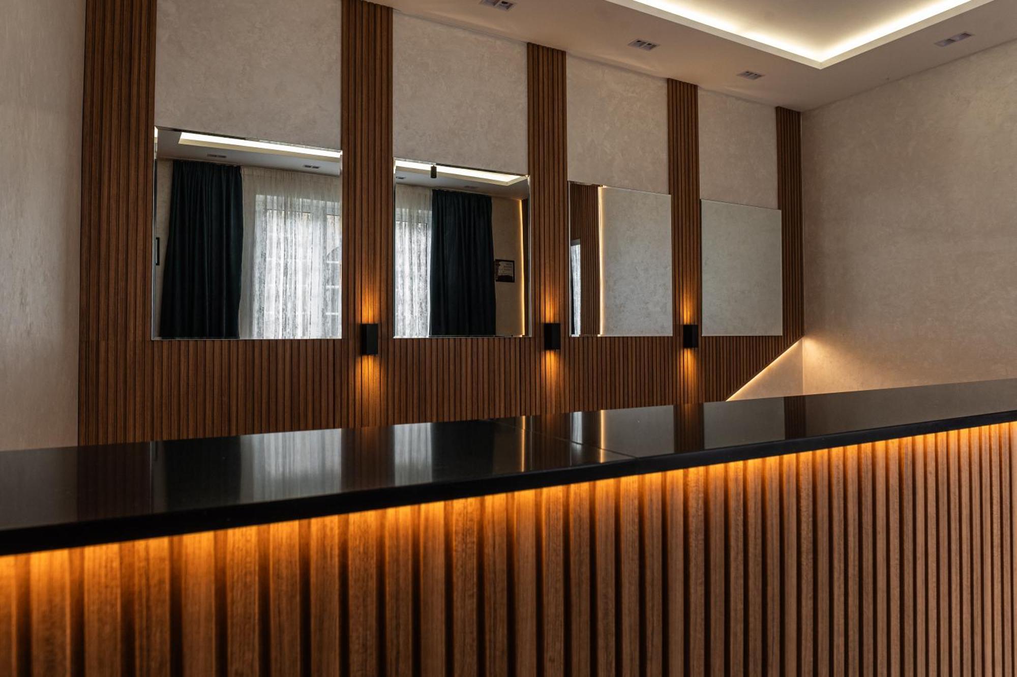 Hotel Astral Szabács Kültér fotó