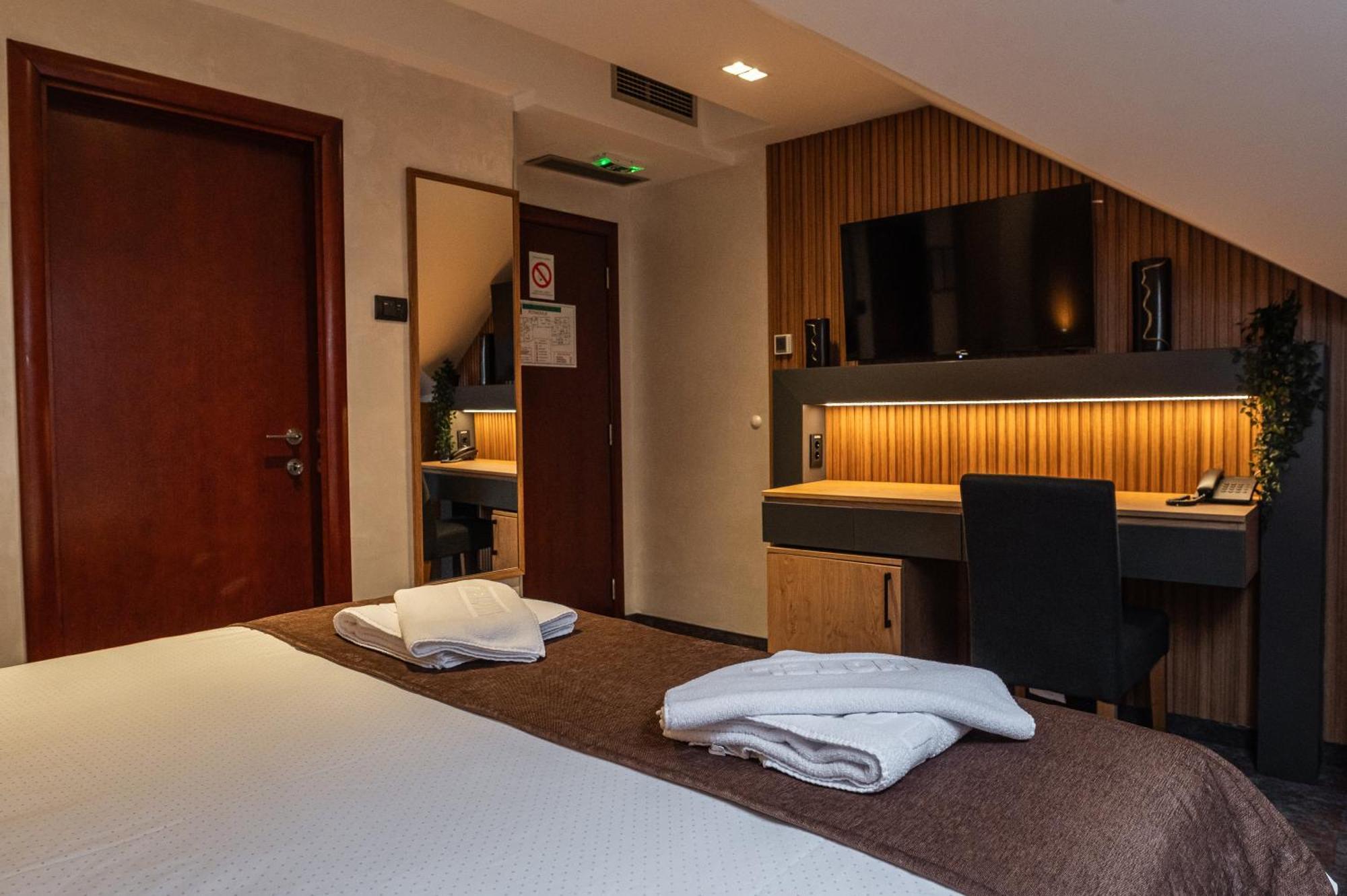 Hotel Astral Szabács Szoba fotó