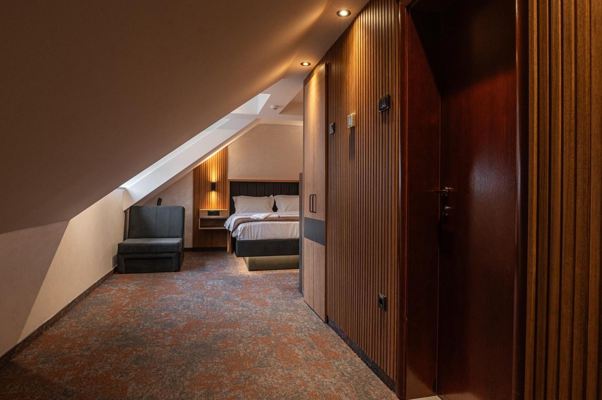 Hotel Astral Szabács Szoba fotó