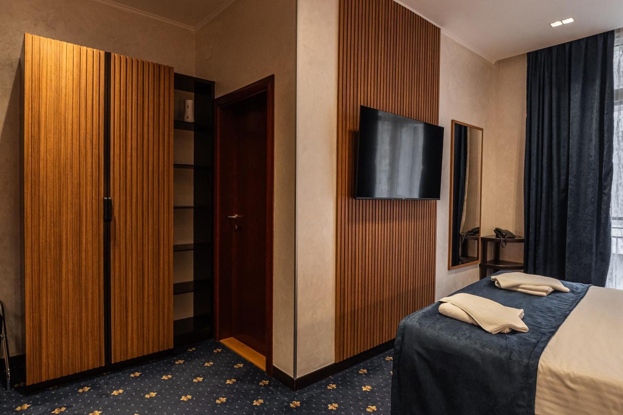 Hotel Astral Szabács Szoba fotó