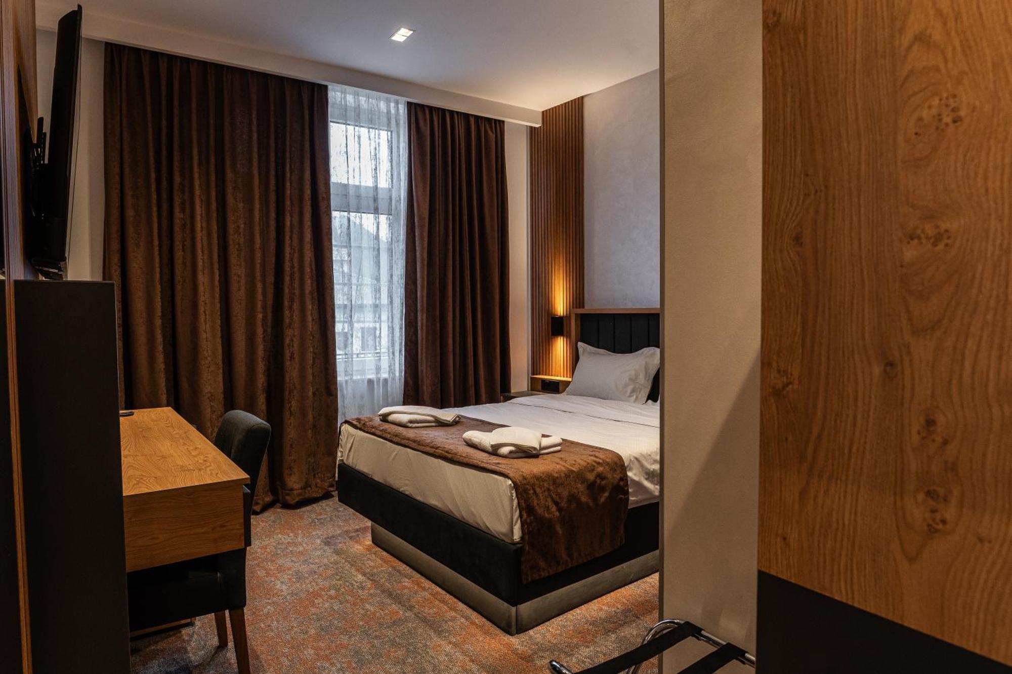 Hotel Astral Szabács Szoba fotó