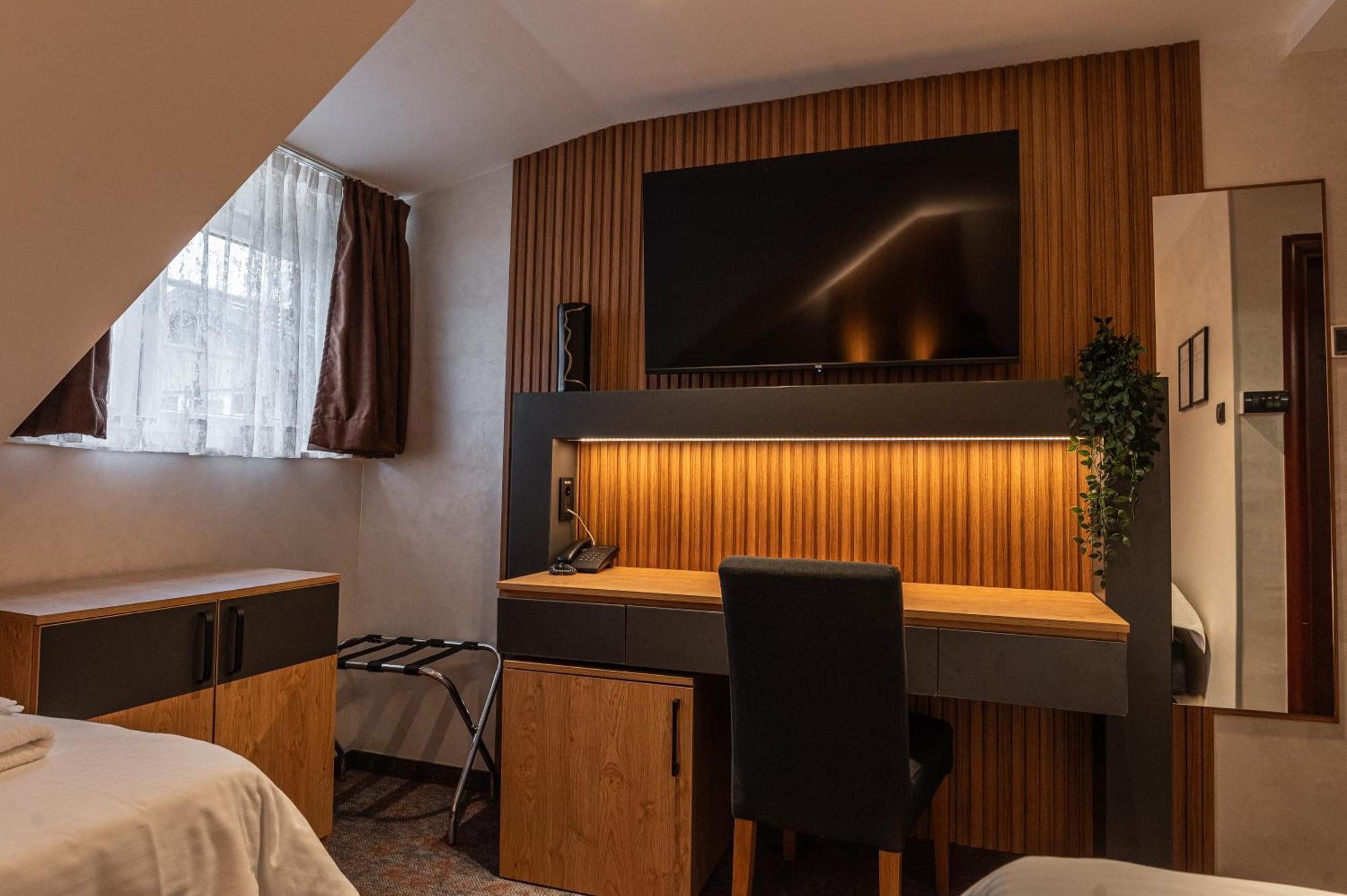 Hotel Astral Szabács Szoba fotó